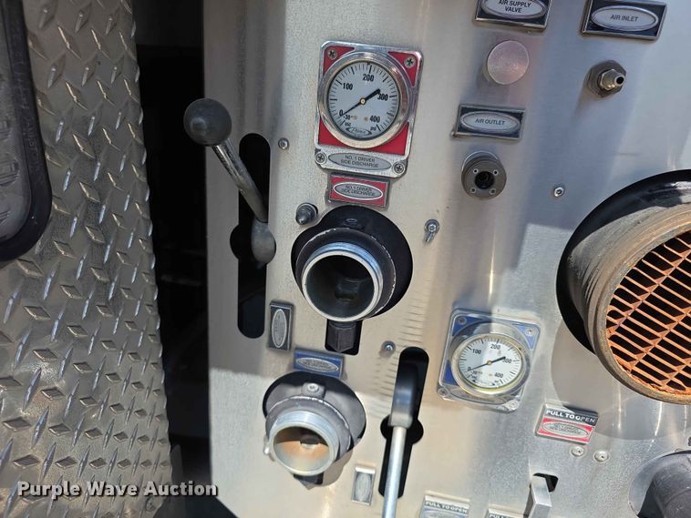 image for item FH6208 2011 Pierce Velocity pumper fire truck