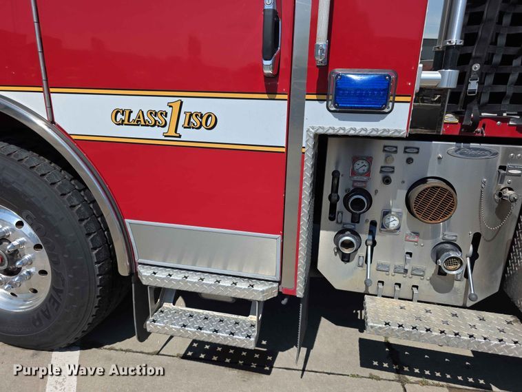 image for item FH6208 2011 Pierce Velocity pumper fire truck