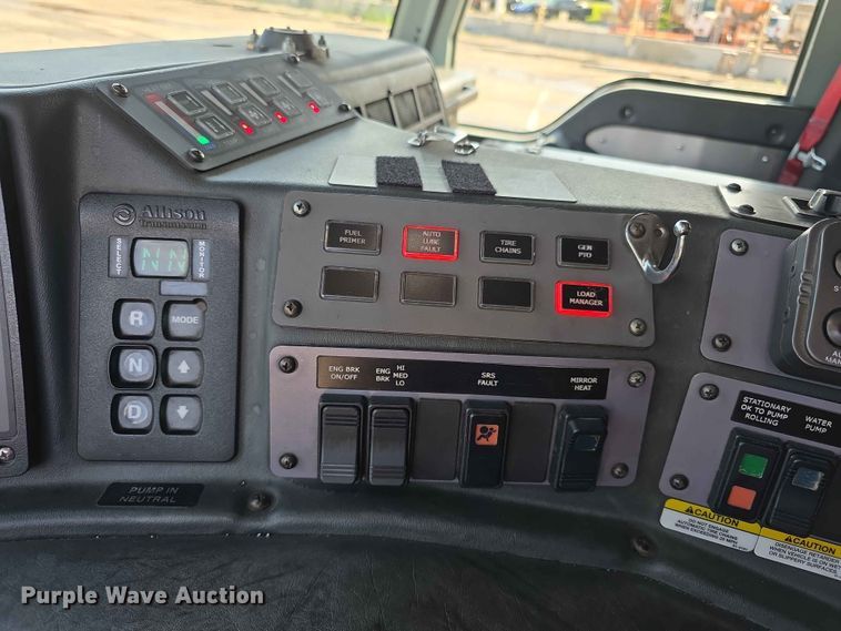 image for item FH6208 2011 Pierce Velocity pumper fire truck
