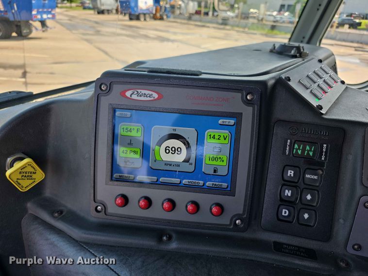 image for item FH6208 2011 Pierce Velocity pumper fire truck