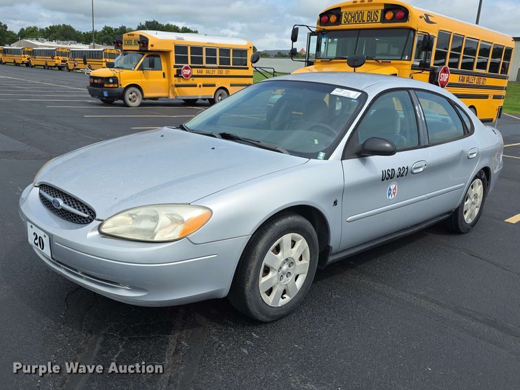 image for item FH6231 2001 Ford Taurus LX 