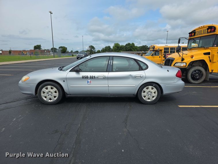 image for item FH6231 2001 Ford Taurus LX 
