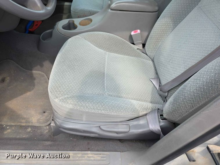 image for item FH6231 2001 Ford Taurus LX 