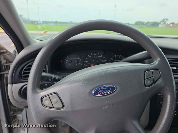 image for item FH6231 2001 Ford Taurus LX 