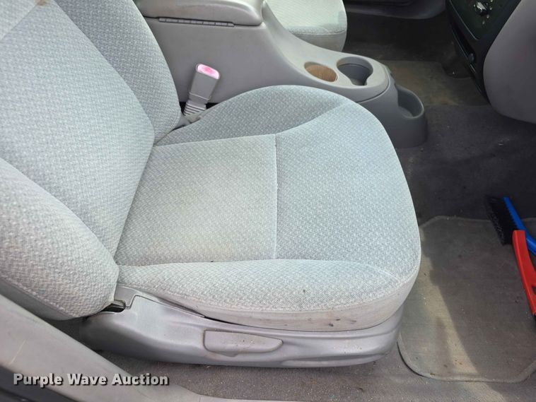image for item FH6231 2001 Ford Taurus LX 