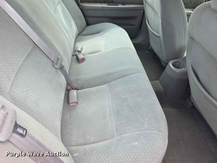 image for item FH6231 2001 Ford Taurus LX 