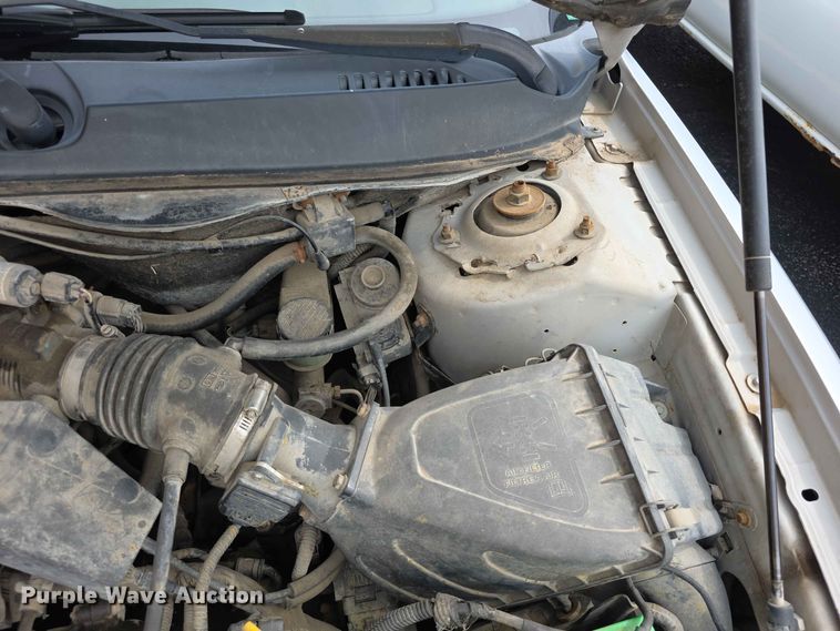 image for item FH6231 2001 Ford Taurus LX 