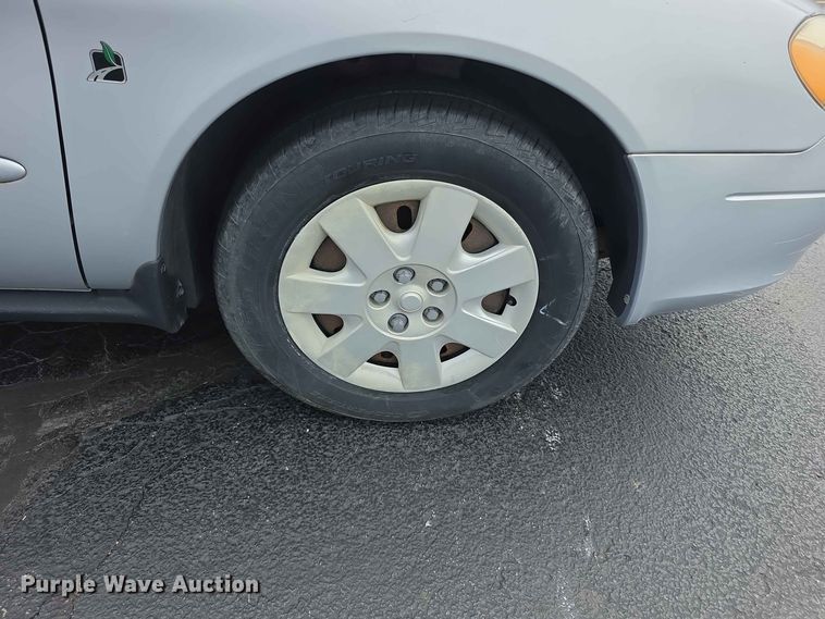 image for item FH6231 2001 Ford Taurus LX 