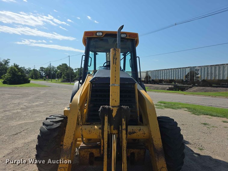 image for item FH6235 2002 John Deere 310SG backhoe