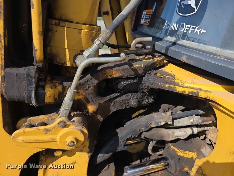 image for item FH6235 2002 John Deere 310SG backhoe