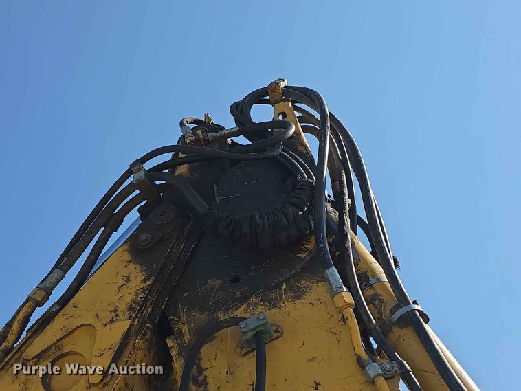 image for item FH6235 2002 John Deere 310SG backhoe