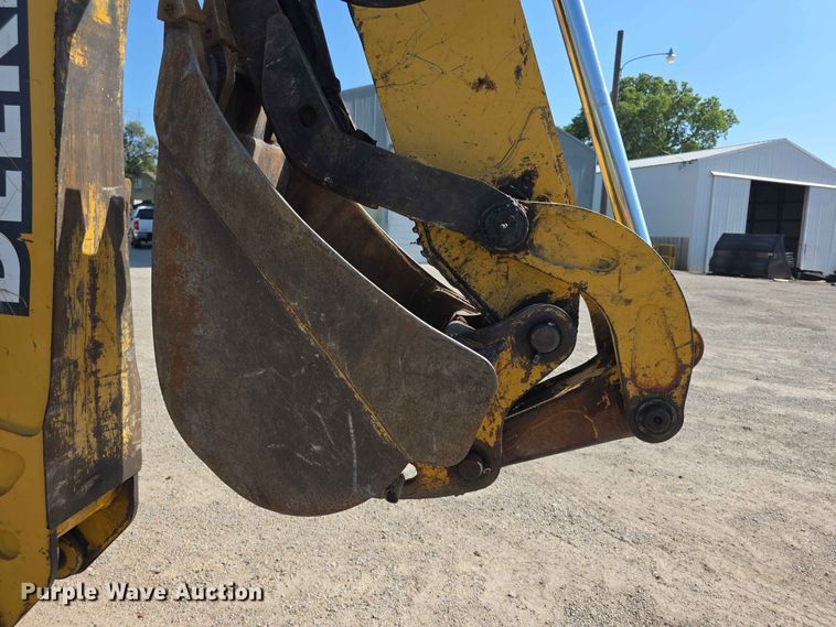 image for item FH6235 2002 John Deere 310SG backhoe