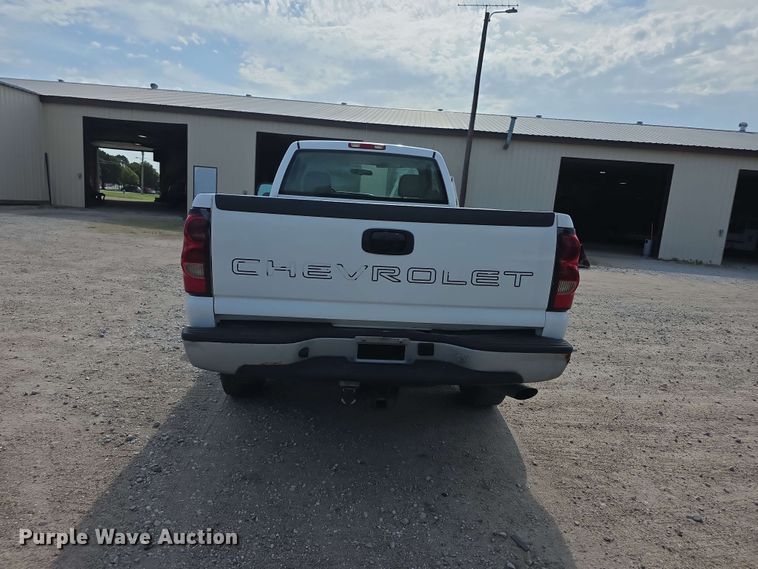 image for item FH6238 2007 Chevrolet Silverado 2500HD pickup truck