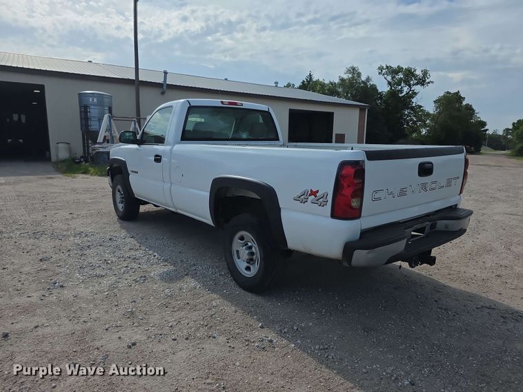image for item FH6238 2007 Chevrolet Silverado 2500HD pickup truck