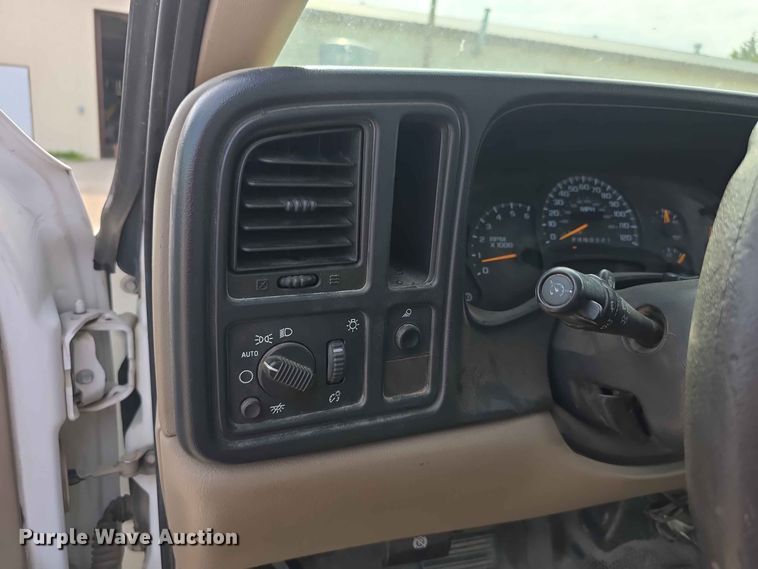 image for item FH6238 2007 Chevrolet Silverado 2500HD pickup truck