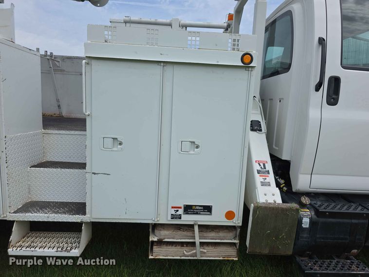 image for item FH6241 2008 Chevrolet C8500 bucket truck