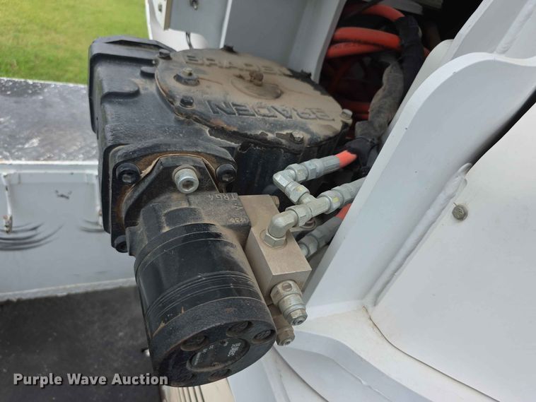 image for item FH6241 2008 Chevrolet C8500 bucket truck