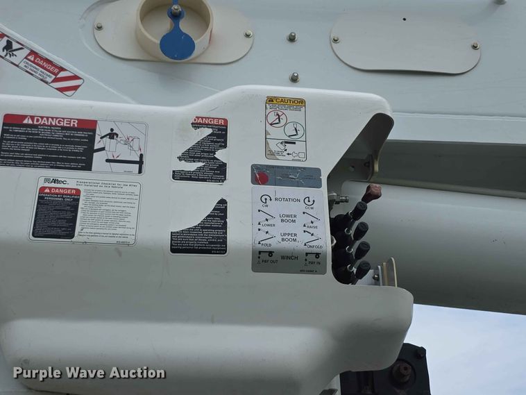 image for item FH6241 2008 Chevrolet C8500 bucket truck