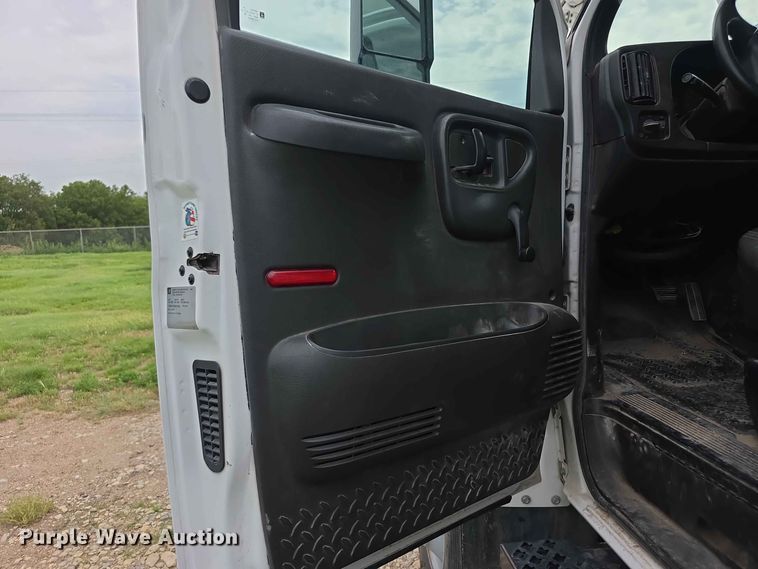 image for item FH6241 2008 Chevrolet C8500 bucket truck
