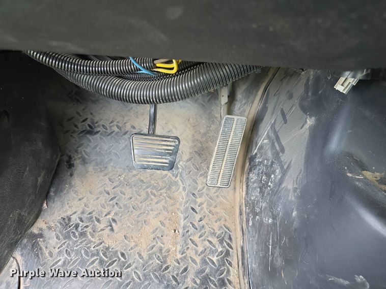 image for item FH6241 2008 Chevrolet C8500 bucket truck
