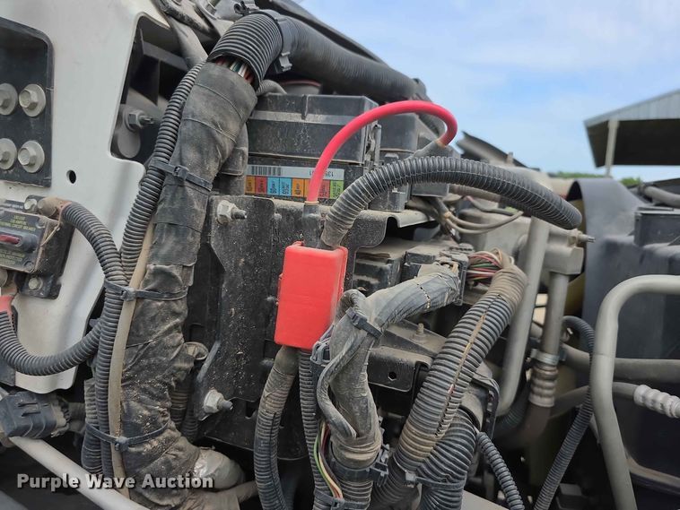 image for item FH6241 2008 Chevrolet C8500 bucket truck