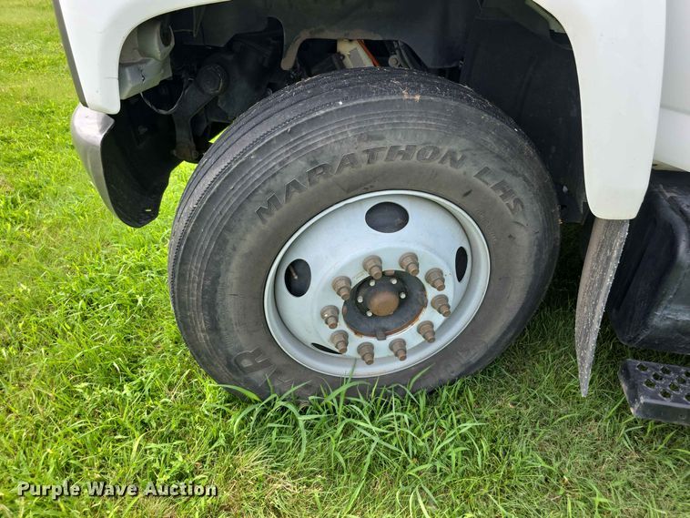image for item FH6241 2008 Chevrolet C8500 bucket truck
