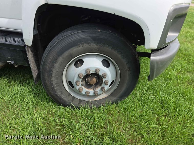 image for item FH6241 2008 Chevrolet C8500 bucket truck