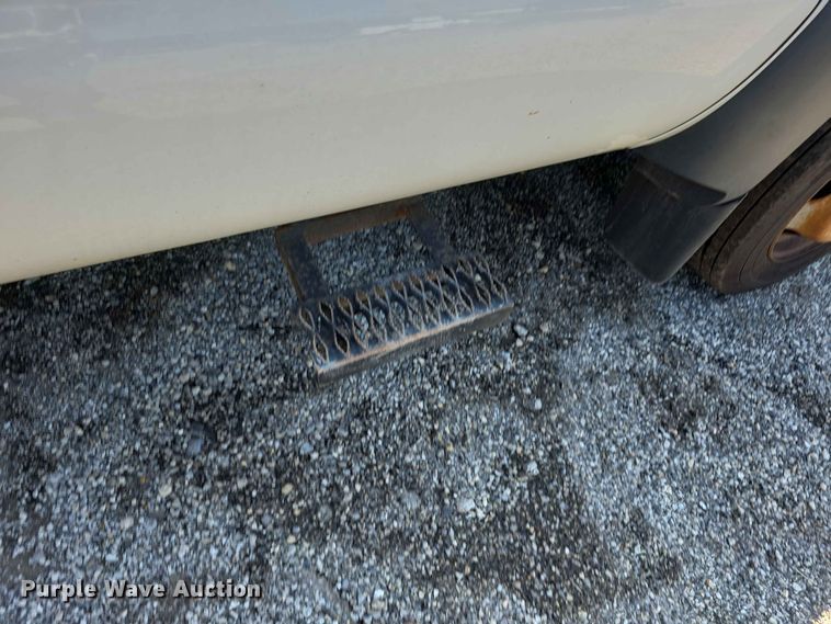 image for item FH6242 2014 Ford F450 Super Duty XL dump flatbed truck