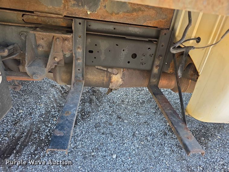 image for item FH6242 2014 Ford F450 Super Duty XL dump flatbed truck