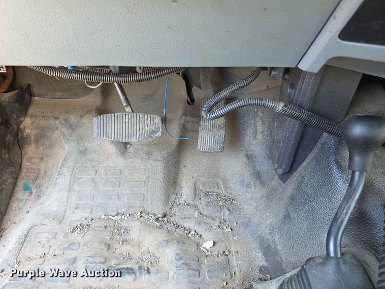 image for item FH6242 2014 Ford F450 Super Duty XL dump flatbed truck