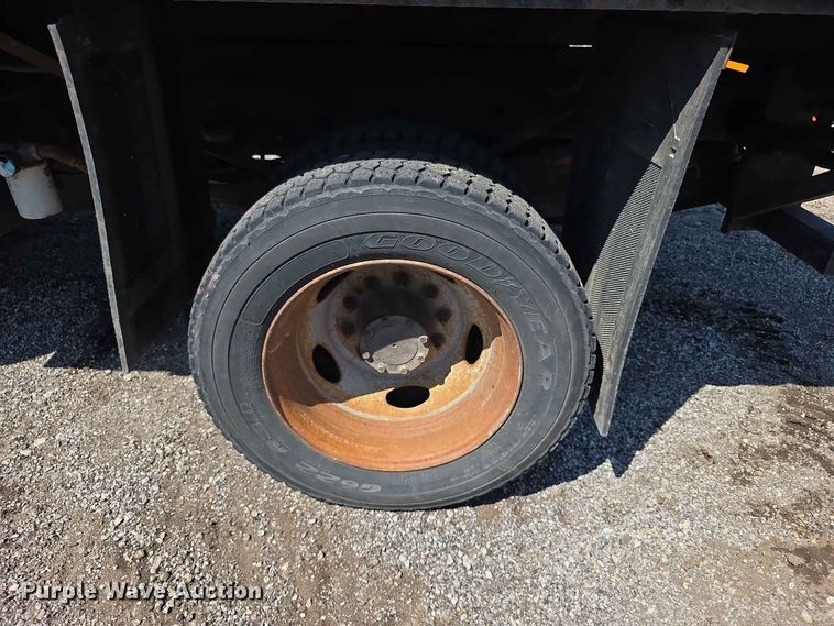 image for item FH6242 2014 Ford F450 Super Duty XL dump flatbed truck