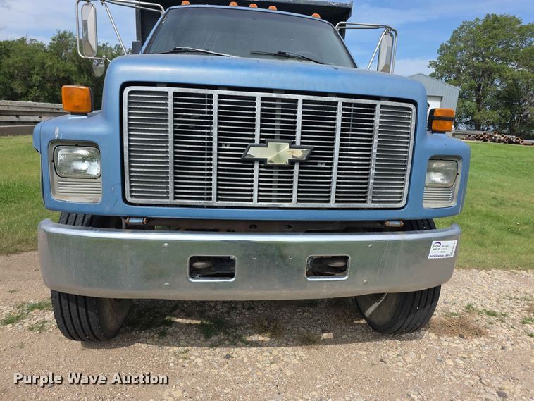 image for item FH6243 1996 Chevrolet C7 dump truck
