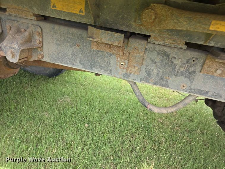 image for item FH6243 1996 Chevrolet C7 dump truck