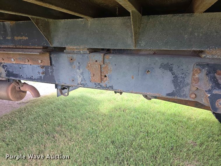 image for item FH6243 1996 Chevrolet C7 dump truck
