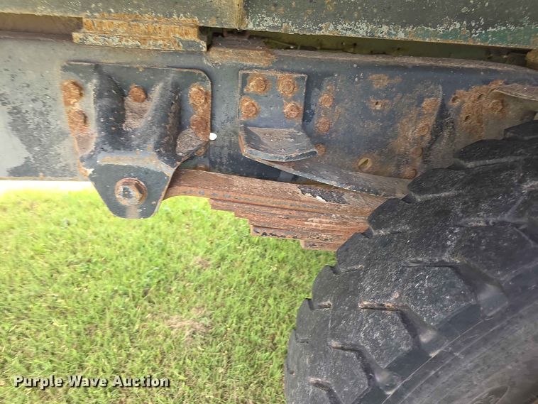 image for item FH6243 1996 Chevrolet C7 dump truck