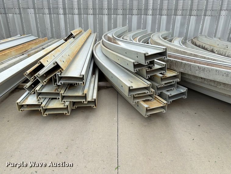 image for item FI0242 Quonset barn frame parts