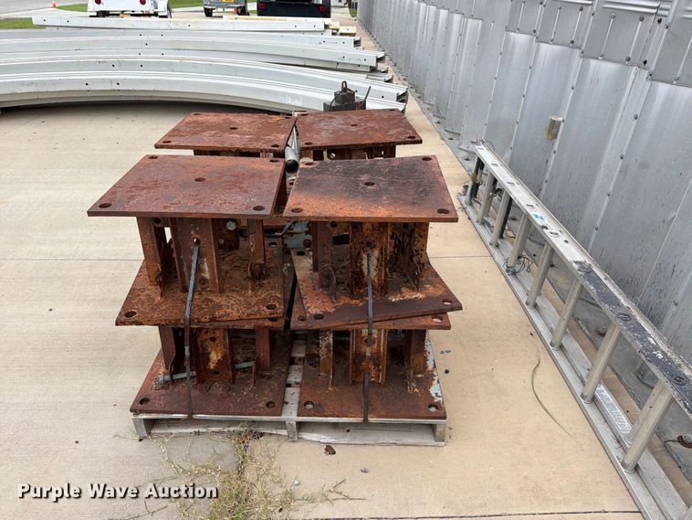 image for item FI0242 Quonset barn frame parts