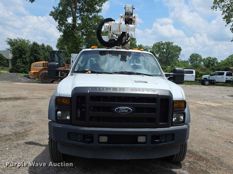 image for item FI0988 2009 Ford F550 Super Duty bucket truck