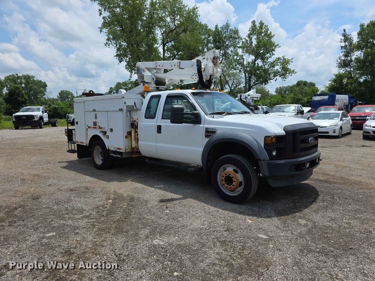 image for item FI0988 2009 Ford F550 Super Duty bucket truck