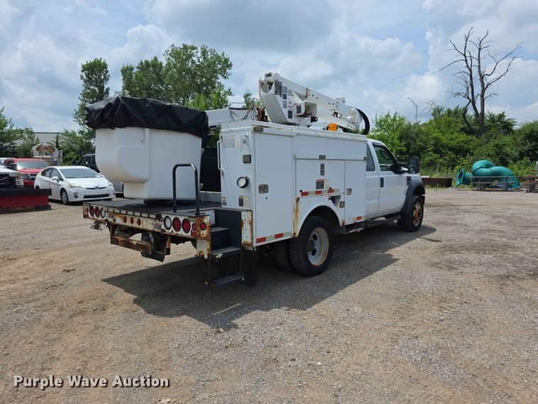 image for item FI0988 2009 Ford F550 Super Duty bucket truck