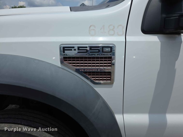 image for item FI0988 2009 Ford F550 Super Duty bucket truck