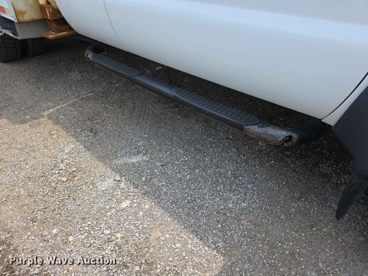 image for item FI0988 2009 Ford F550 Super Duty bucket truck
