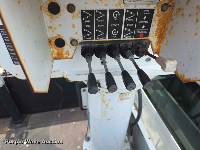 image for item FI0988 2009 Ford F550 Super Duty bucket truck