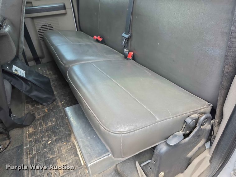 image for item FI0988 2009 Ford F550 Super Duty bucket truck