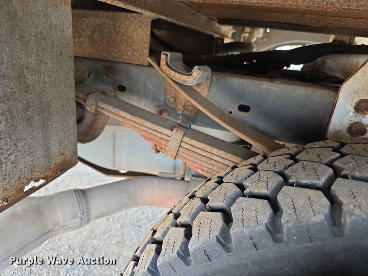 image for item FI0988 2009 Ford F550 Super Duty bucket truck