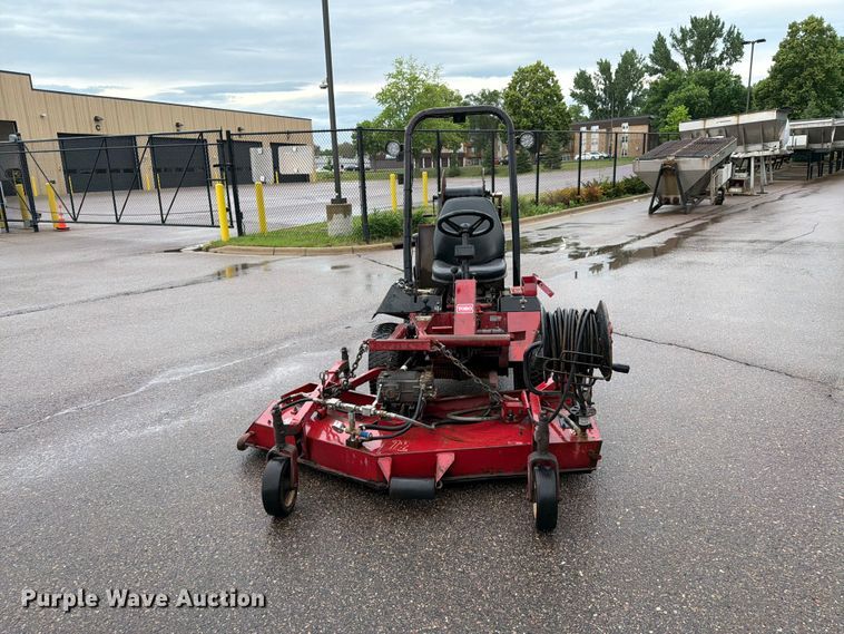 image for item FK0267 2018 Toro Groundsmaster 345 surface cleaner