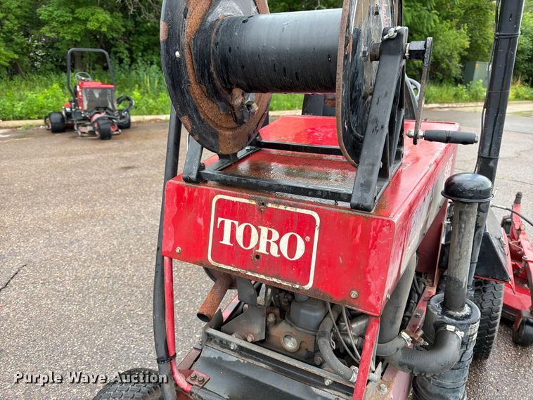 image for item FK0267 2018 Toro Groundsmaster 345 surface cleaner