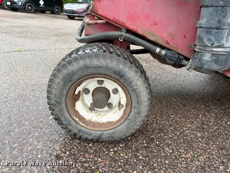 image for item FK0267 2018 Toro Groundsmaster 345 surface cleaner