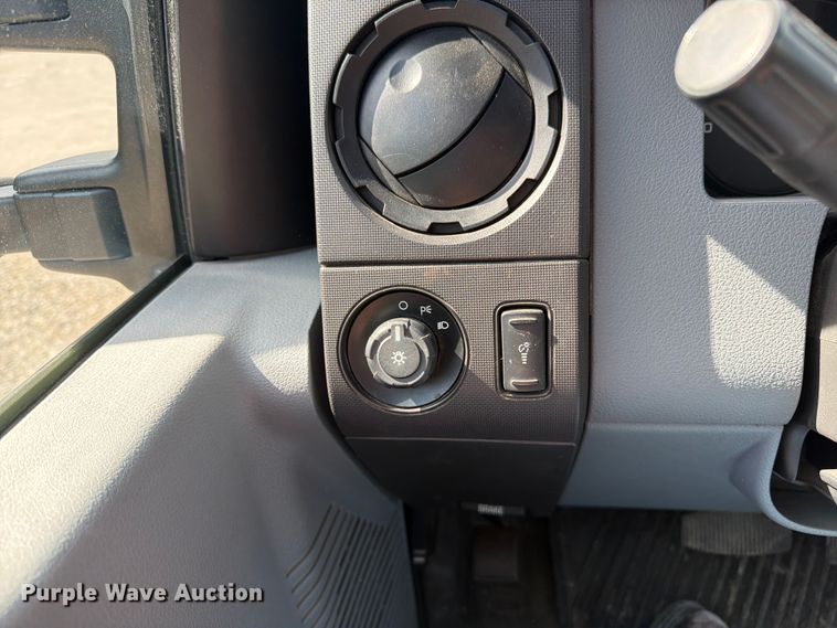 image for item FK0271 2015 Ford F250 Super Duty Ext. Cab pickup truck