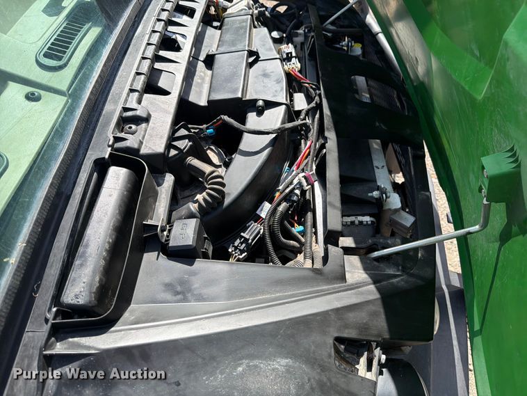 image for item FK0272 2022 John Deere XUV 835R  utility vehicle